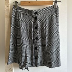 Reformation black and white Checkered Skirt with buttons - SIZE 2
